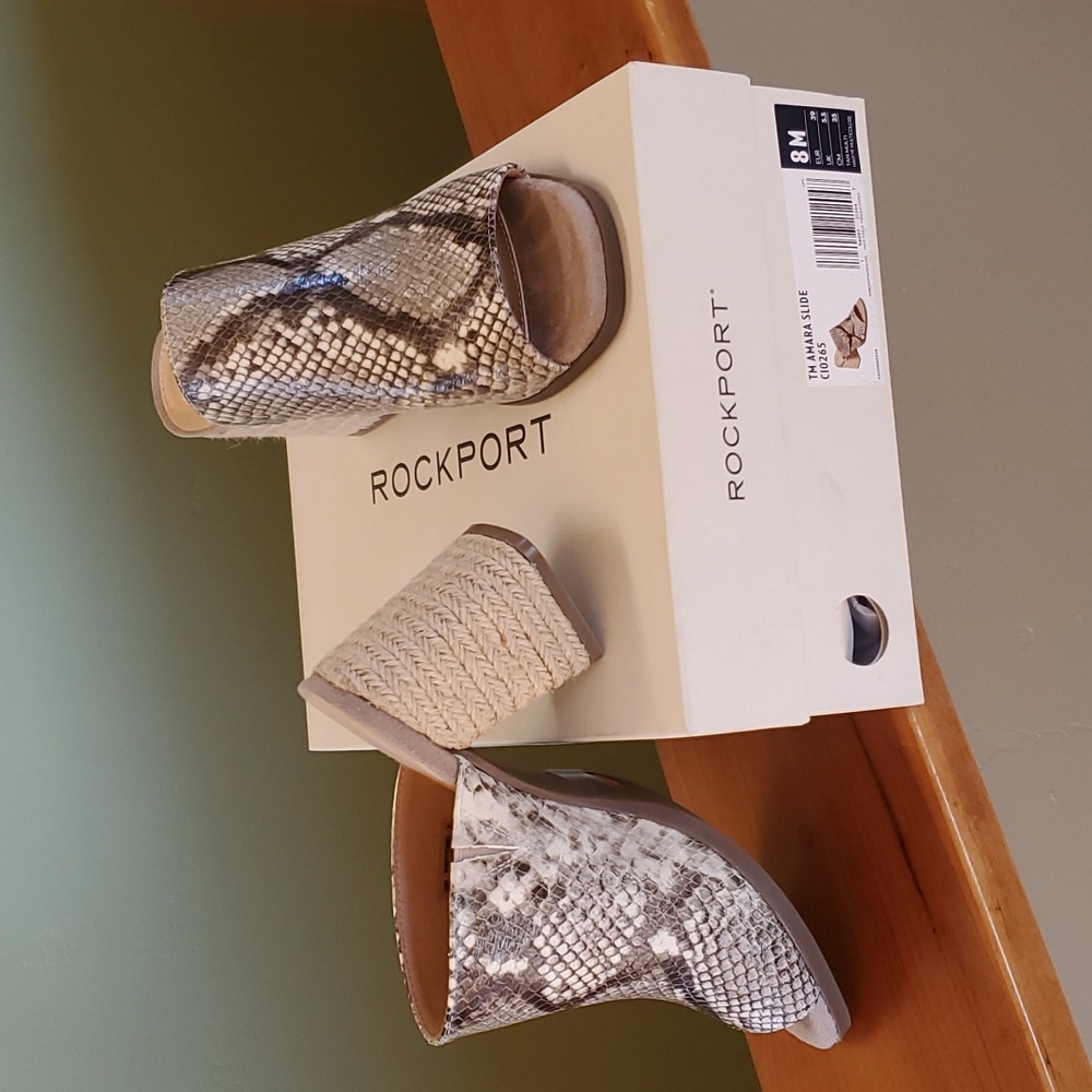 Rockport Amara slides